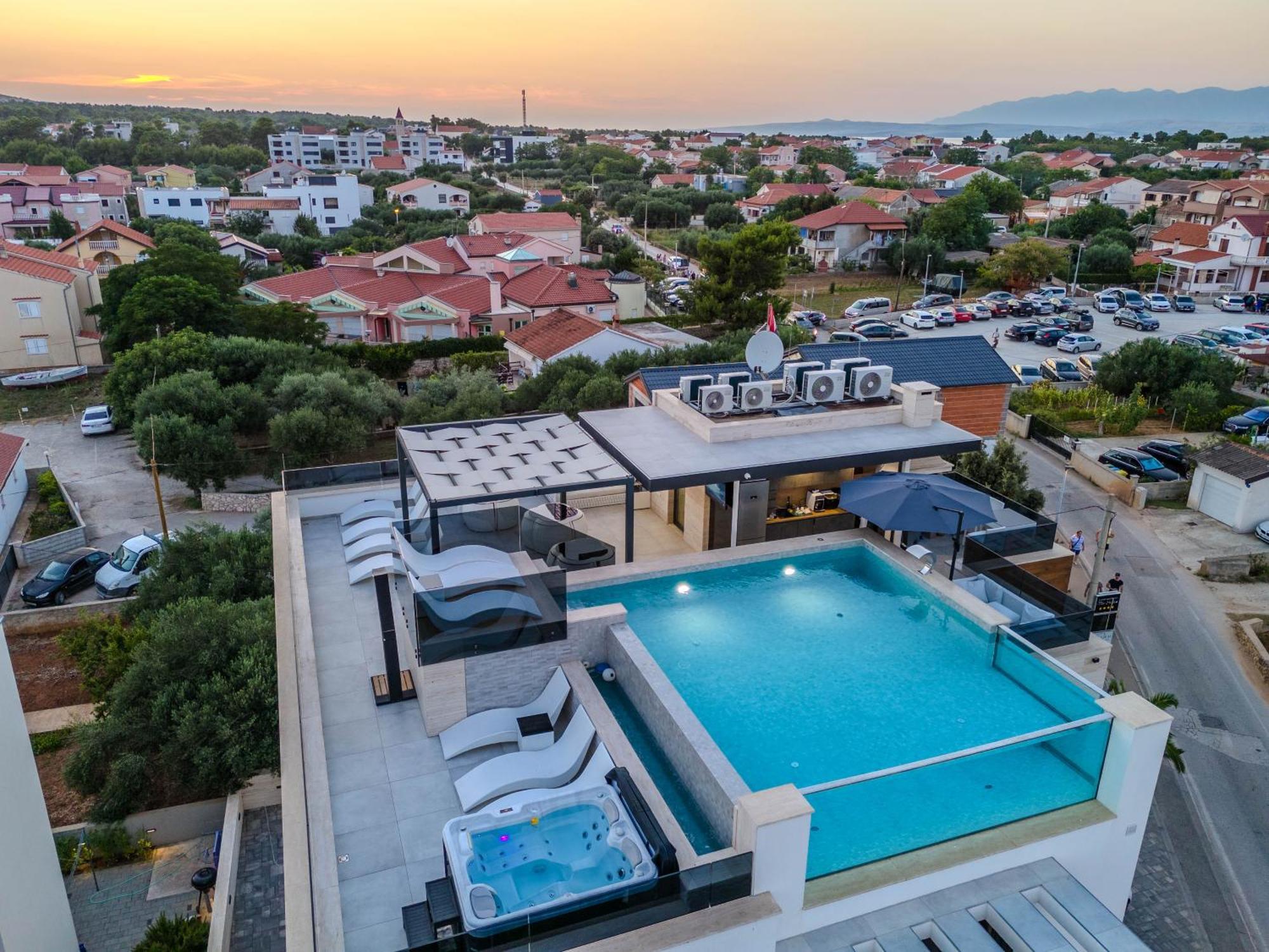 Grandpalazzo Apartments Vir Exterior photo